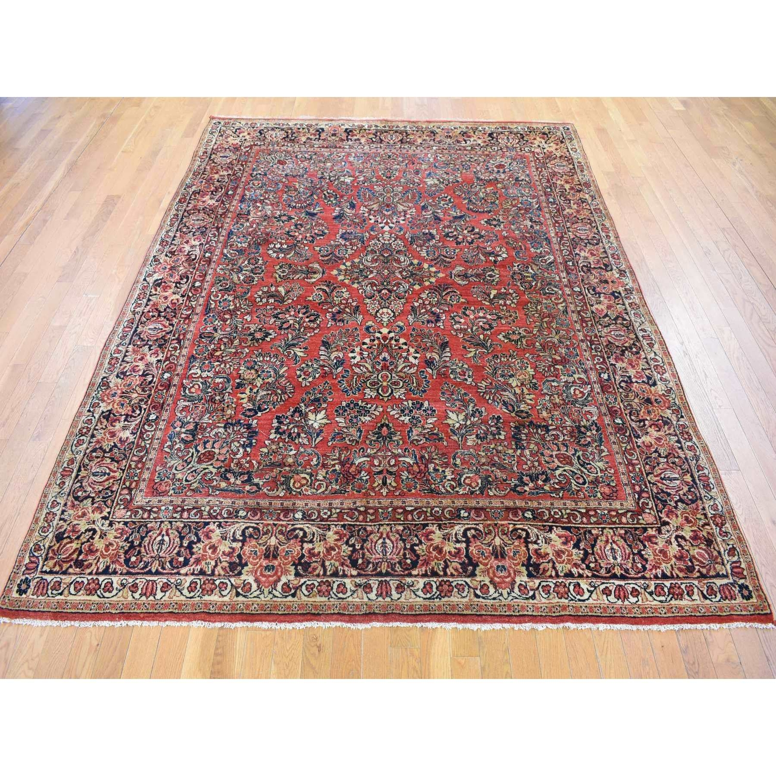 7’10″x9’10” Red Farsian Saroogh Soft Wool Hand Knotted Full Pile Rug R80064