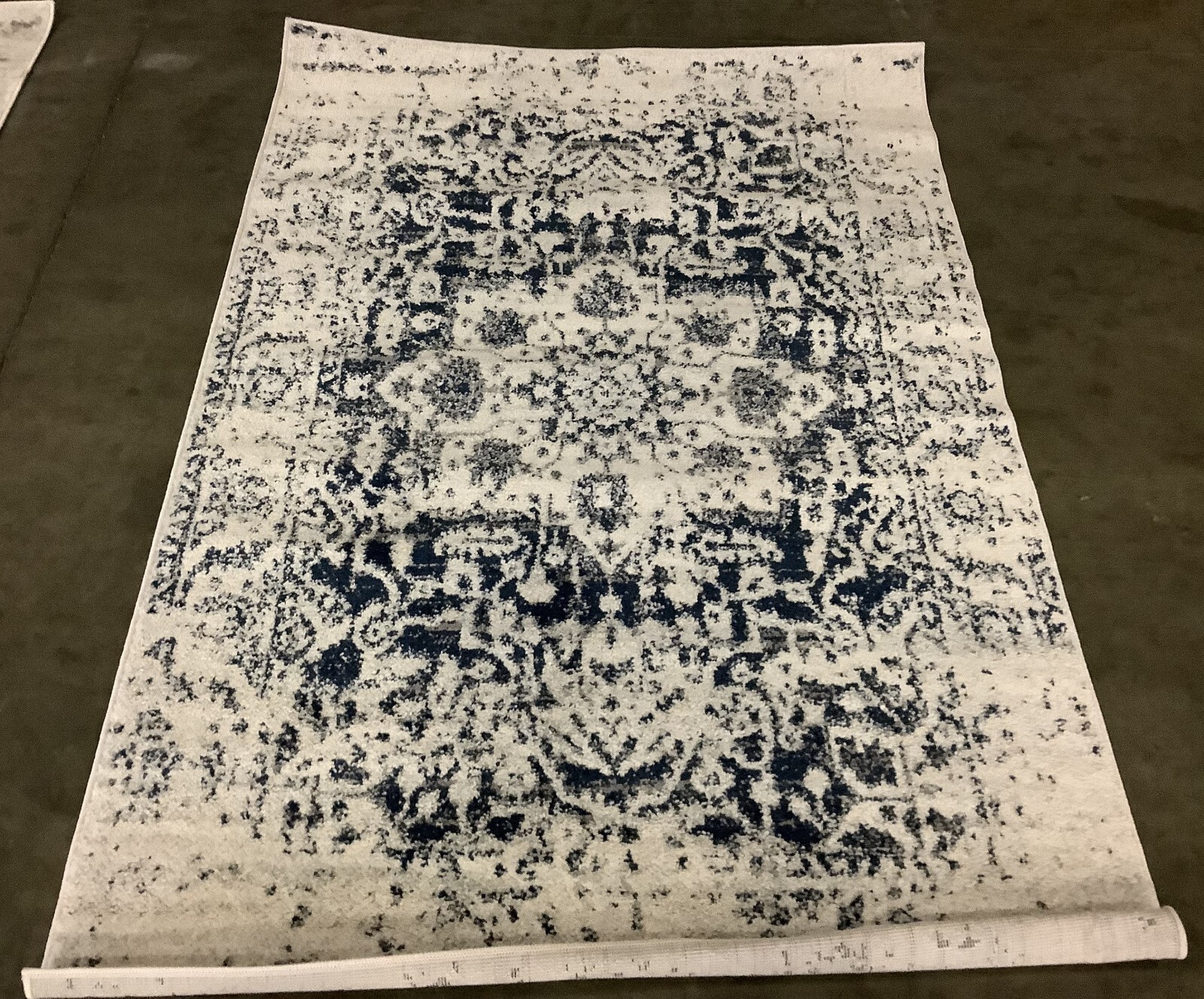 NAVY / SILVER 4′ X 6′ Flaw in Rug, Reduced Price 1172665569 MAD604G-4