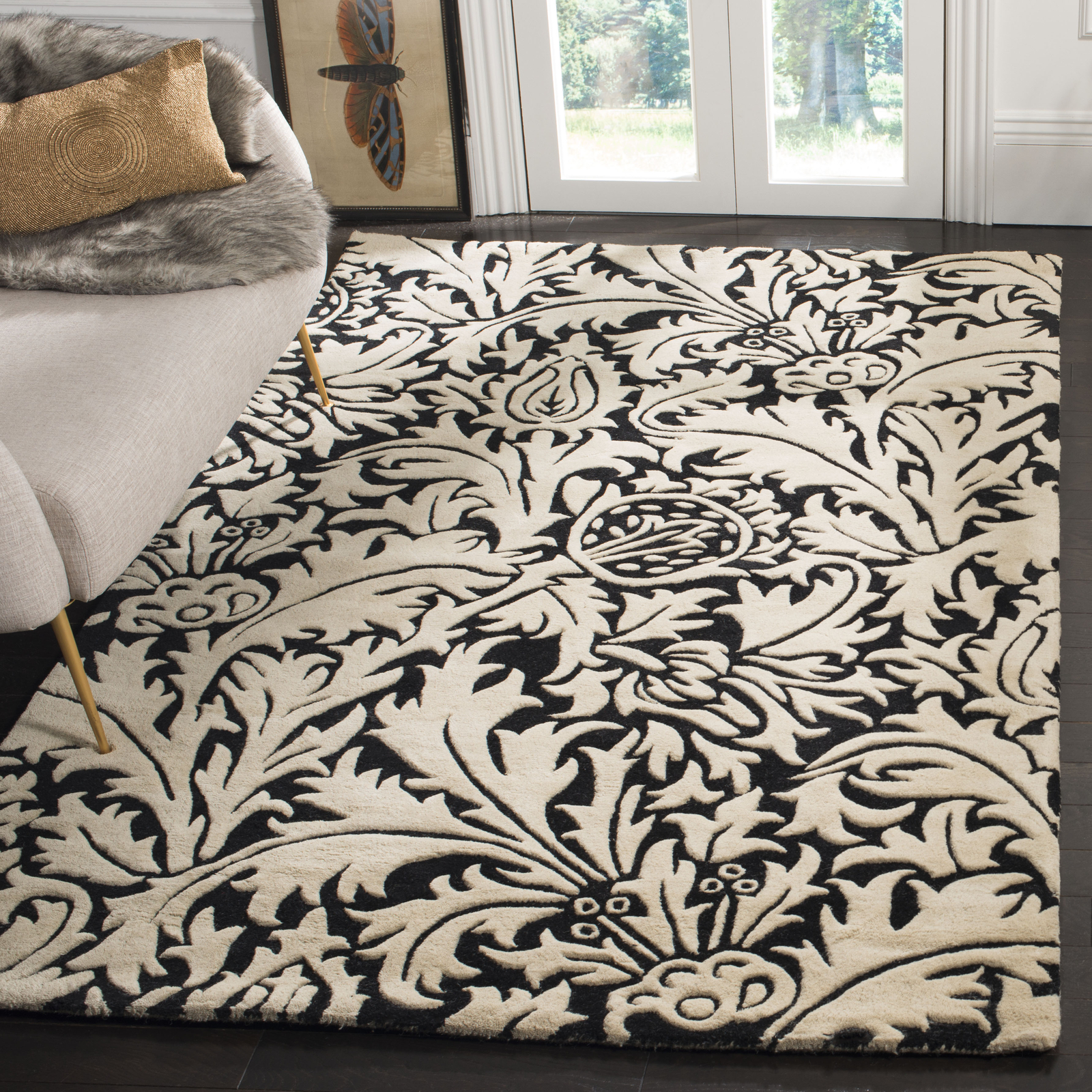 Black / Beige Safavieh Soho Wool Area Rug SOH255B