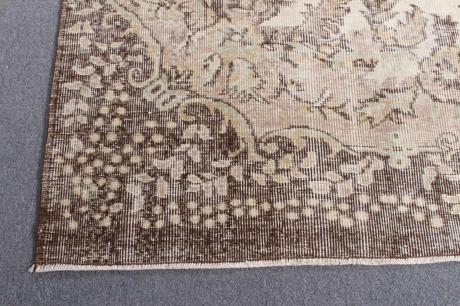 5,9×9,6 ft Vintage Rug, Turkish Rug, Beige Check Wool Rug