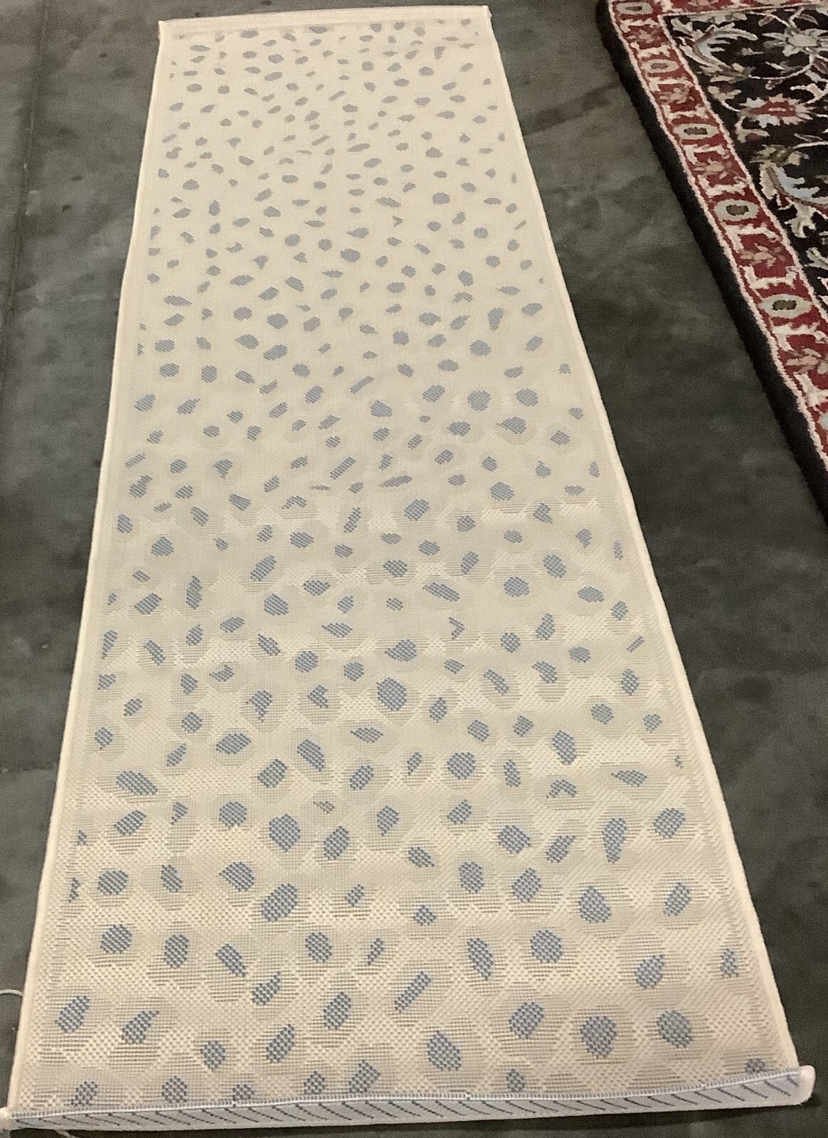 BEIGE / GOLD 2′-3″ x 8′-0″ Flaw in Rug, Reduced Price 1172675804 CY6104-23612-28