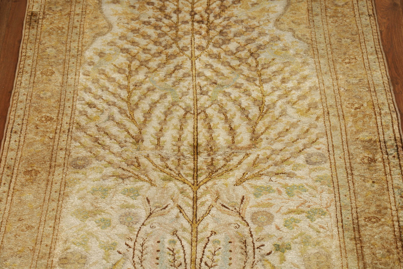Vintage Silk Ivory Hereke Turkish Rug Hand-knotted Carpet 4×6