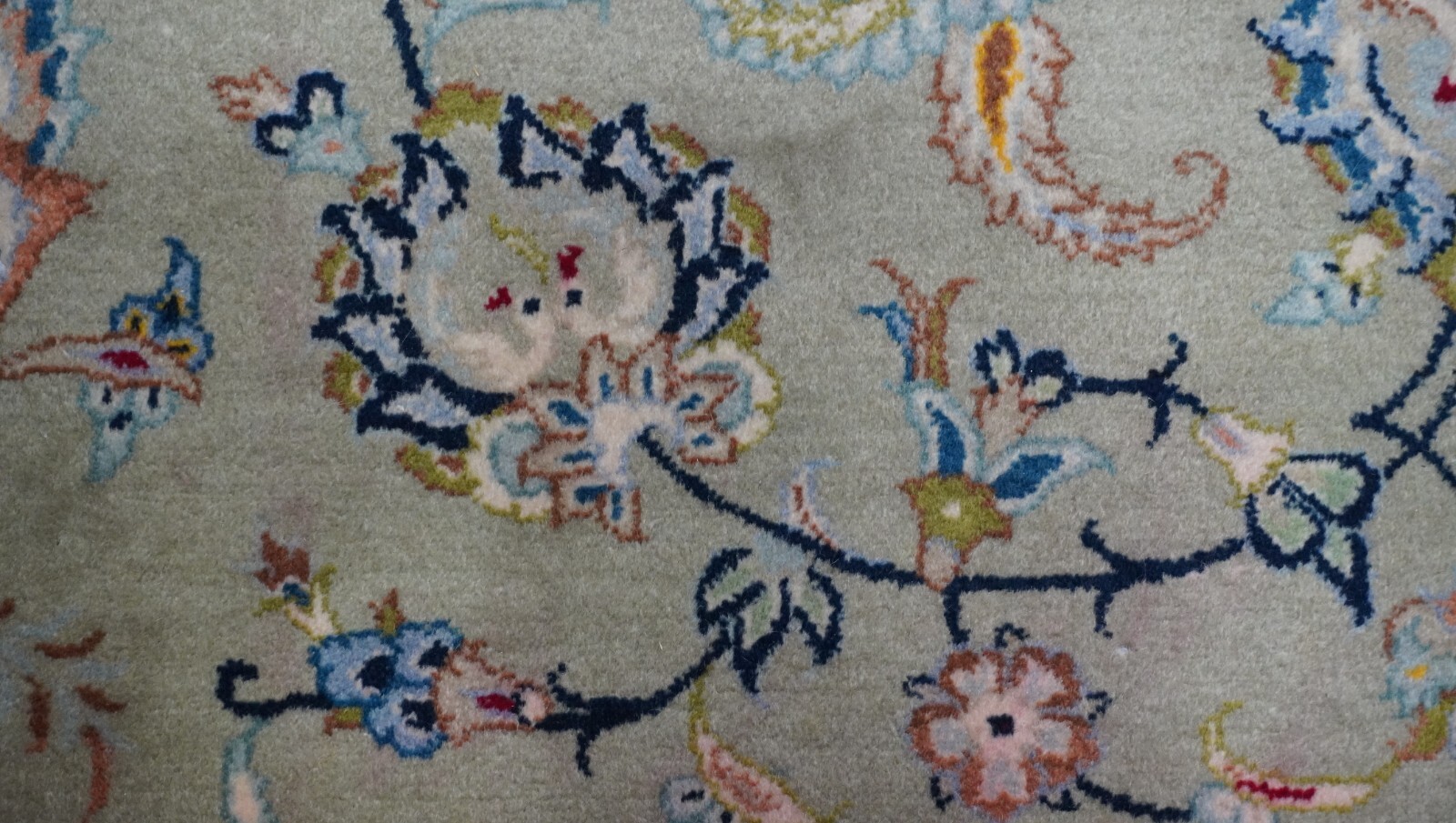 Antique Kashann Signed Birds Hand Knotted Pistachios Green Wool Rug 9’7″ x 13’5″