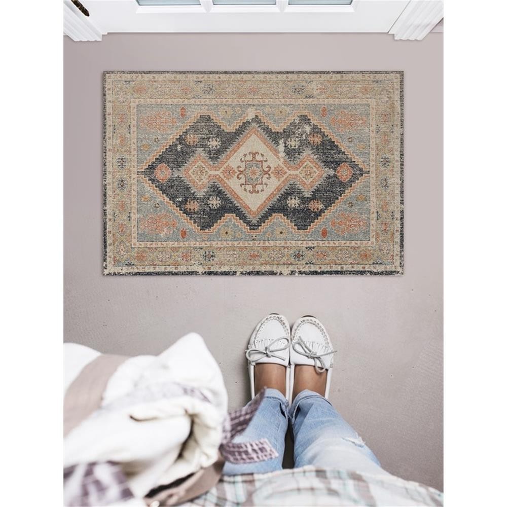 Linon Great Zero Harlon Machine Made Polyester 2’x3′ Rug in Ivory