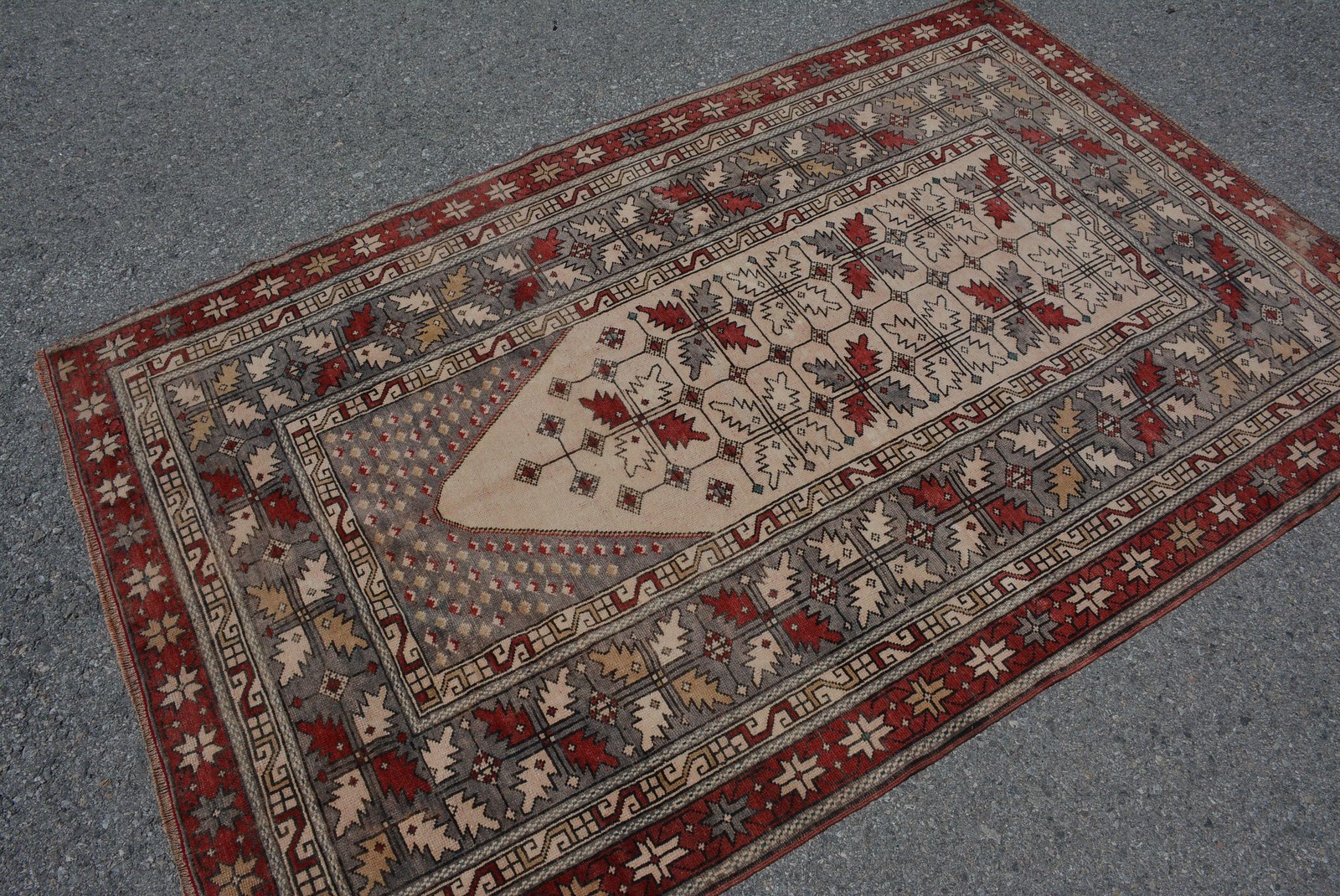 Turkish Vintage Rug 4,1×6,4 ft (126×194 cm), Red Ombré Wool Rug