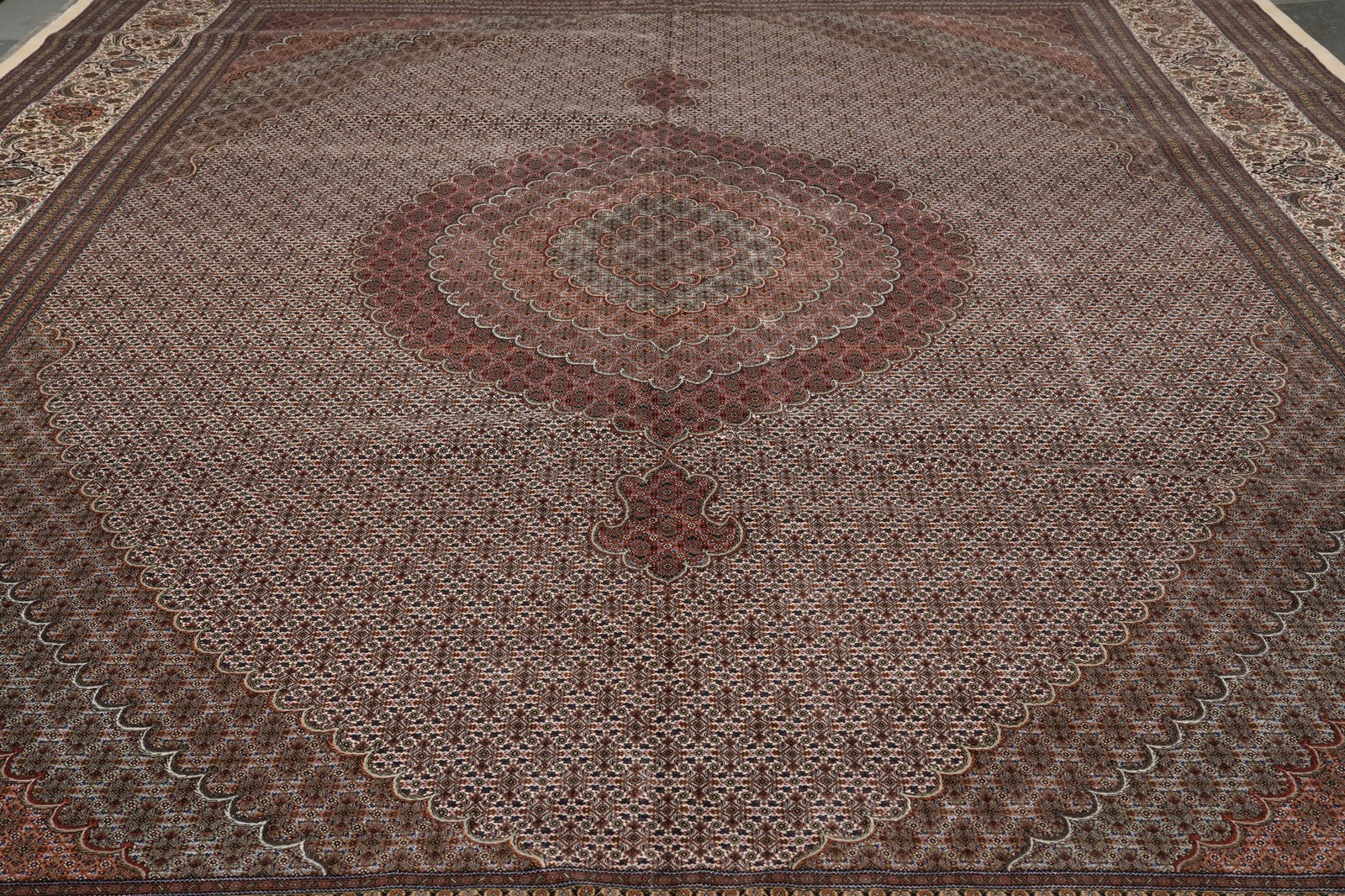 13 x 16.8 Perrsian Tabriiz Mahii Rug Wool and Silk 400 Kpsi Irran #PIX-664