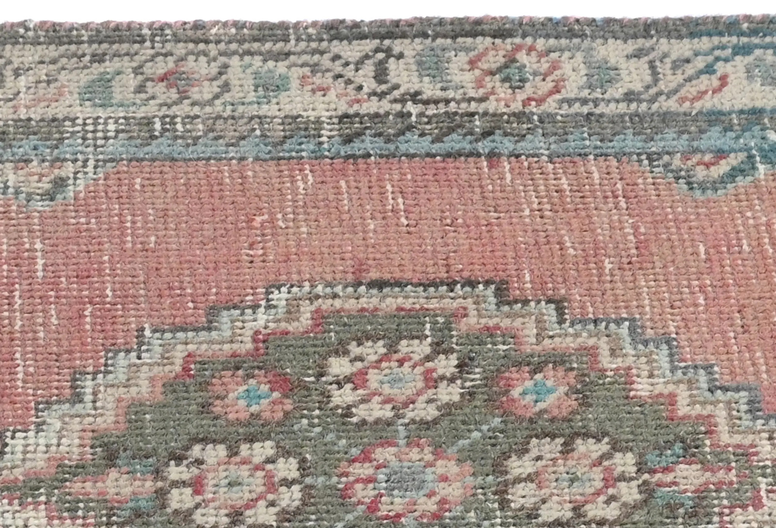 Semi-Antique Distressed Oriental Rug Muted Floral Design Decor Carpet 1’7X2’2 ft