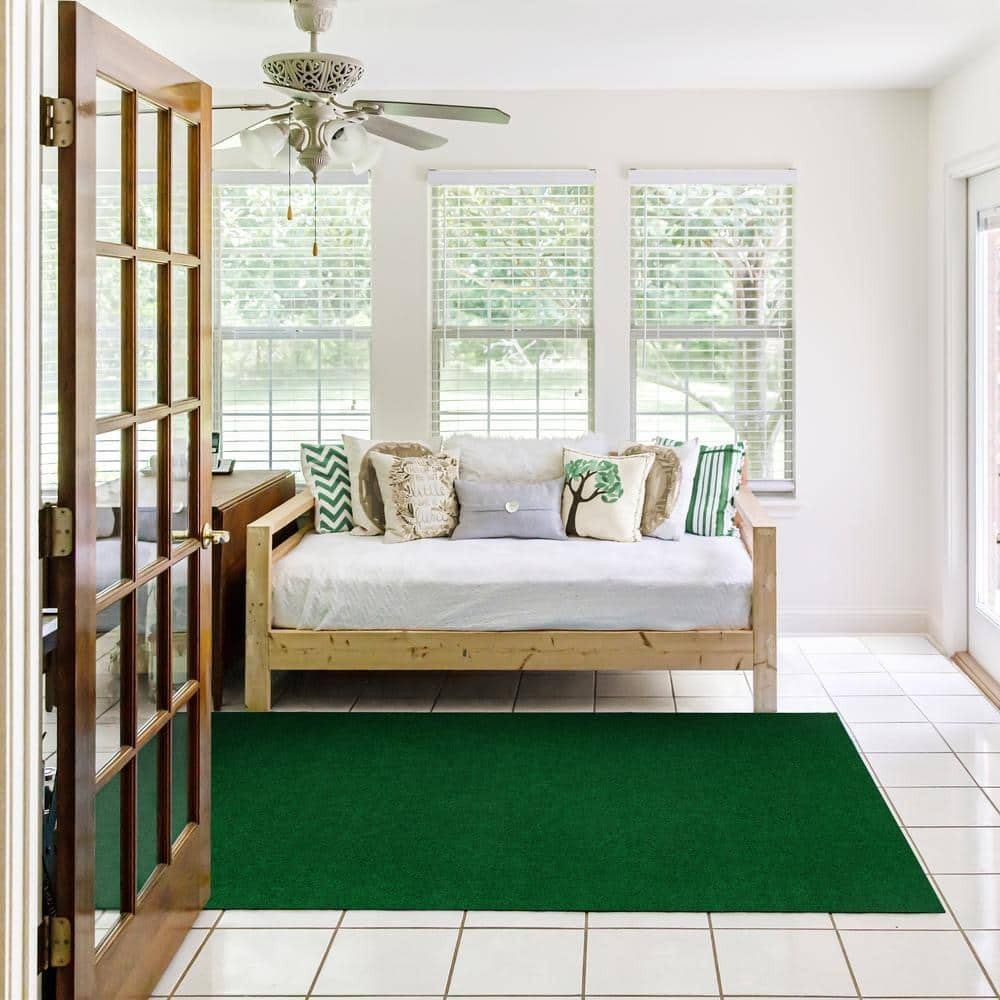 Artificial Grass Rug Green Stain Resistant Waterproof Pet Friendly 6 ft. x 8 ft.