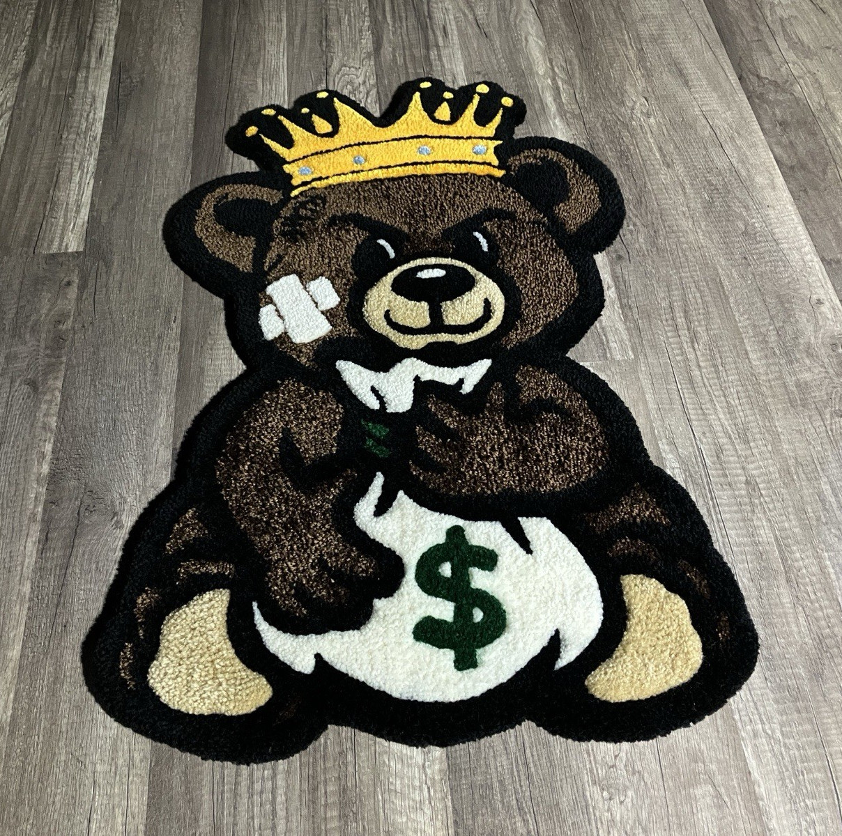Teddy Bear Crown Money Bag Novelty Tufted Rug, Non-Slip Backing, 19 x 29 in