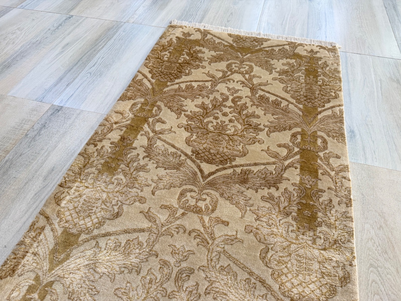 Renaissance Hand-Knotted Wool Rug 2’3″x4’6″ Traditional Cream Gold Damask Runner