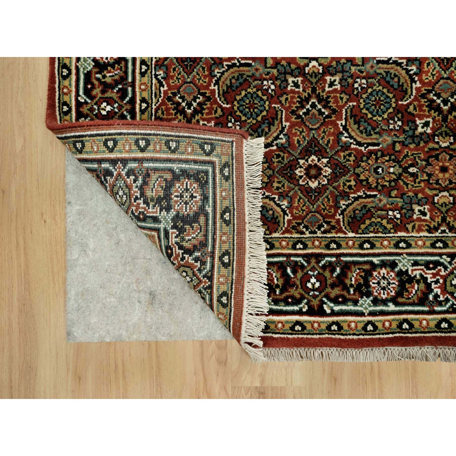 3’1″ x 5’5″ Caliente Red Fish Herati Design Wool Hand Knotted Rug R90441
