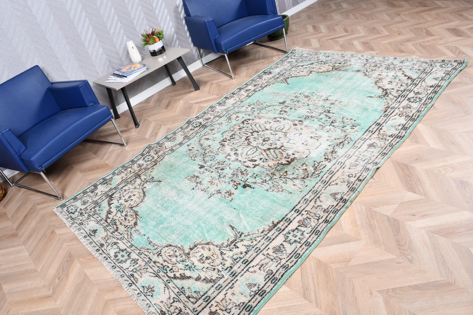 Turkish Vintage Rug 5,3×8,7 ft, Blue Large Camouflage Wool Rug