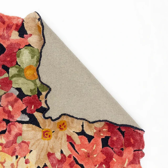 Anthropologie Cassia Floral Rug Hand Tufted Wool Blend Shaped Scalloped Multi5x7