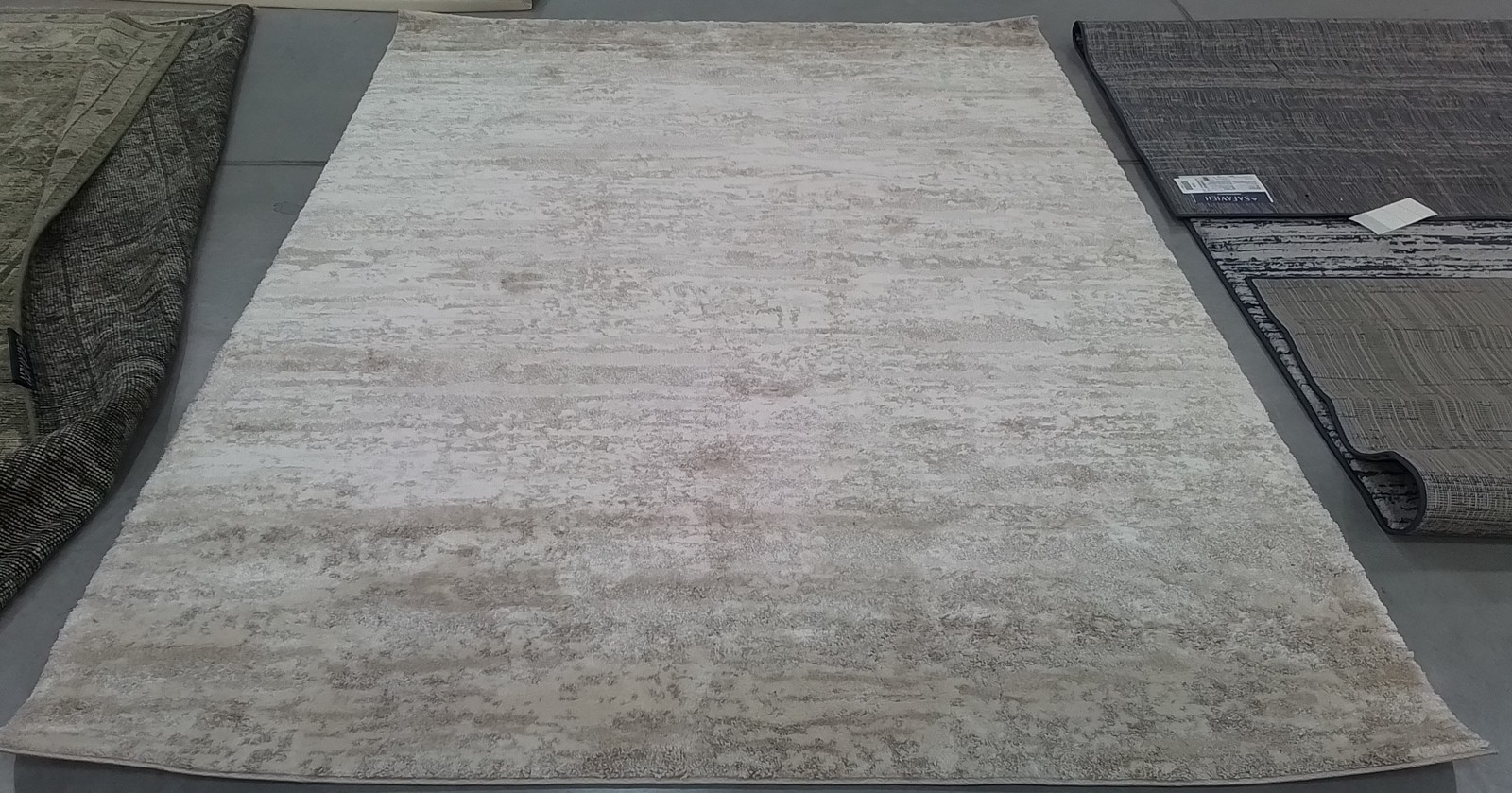 IVORY / BEIGE 6′-7″ x 9′-0″ Back Stain Rug, Reduced Price 1172794853 CTY350B-6