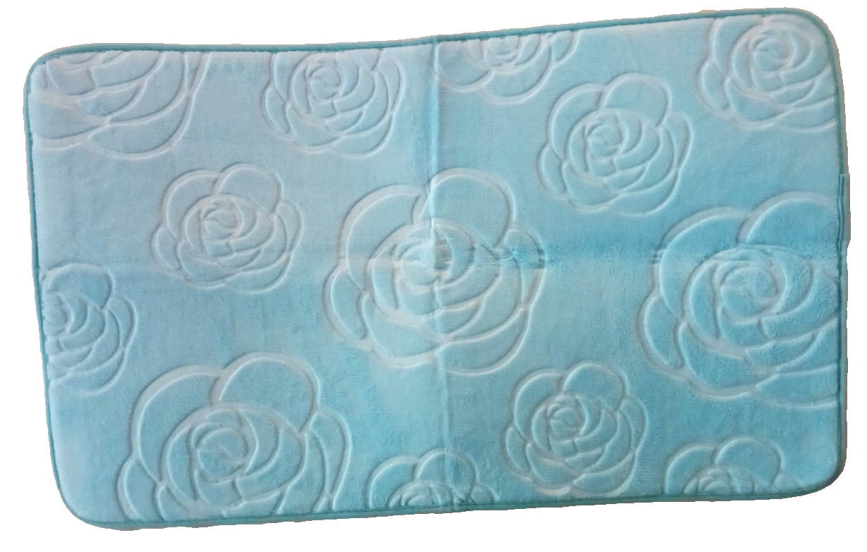NEW RUG MAT EMBOSSED FLORAL DESIGN WALL DECOR 31 3/4 X 19 1/2 Lt BLUE TURQUOISE