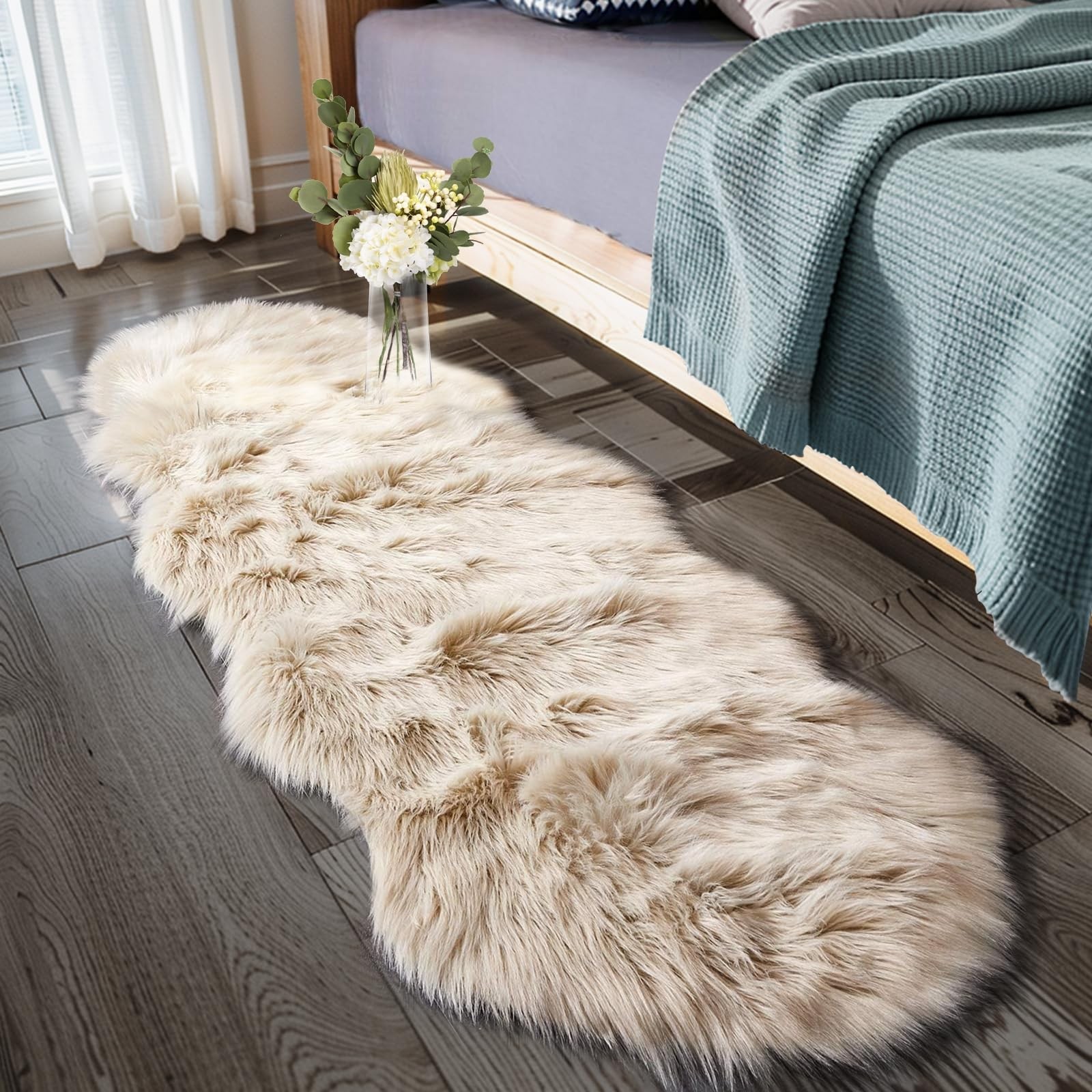 Ultra Soft Faux Sheepskin Fur Rug Fluffy Rug for Bedroom Fuzzy Carpet for Liv…