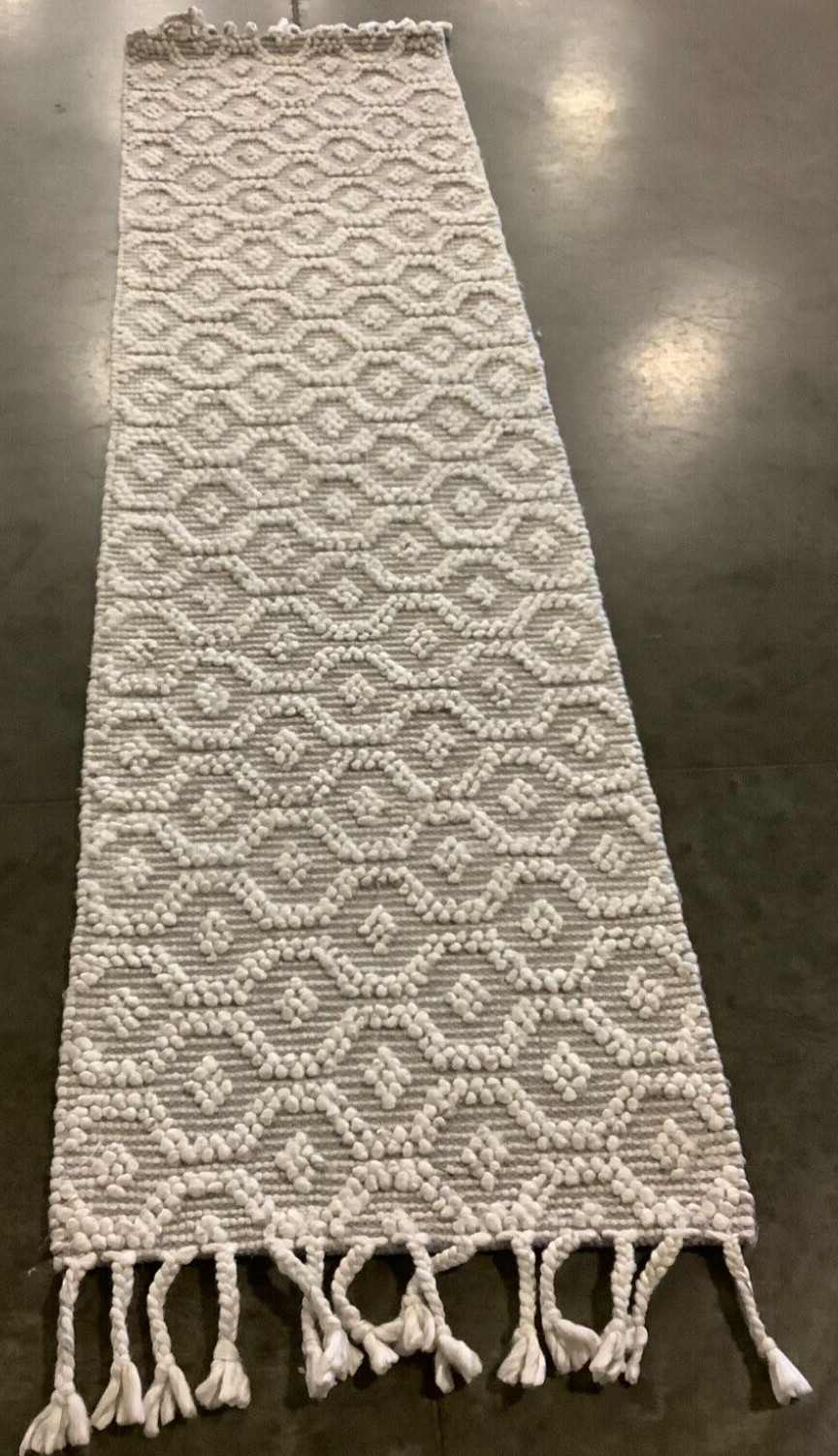 GREY 2′-3″ X 8′ Flaw in Rug, Reduced Price 1172664949 NAT318F-28