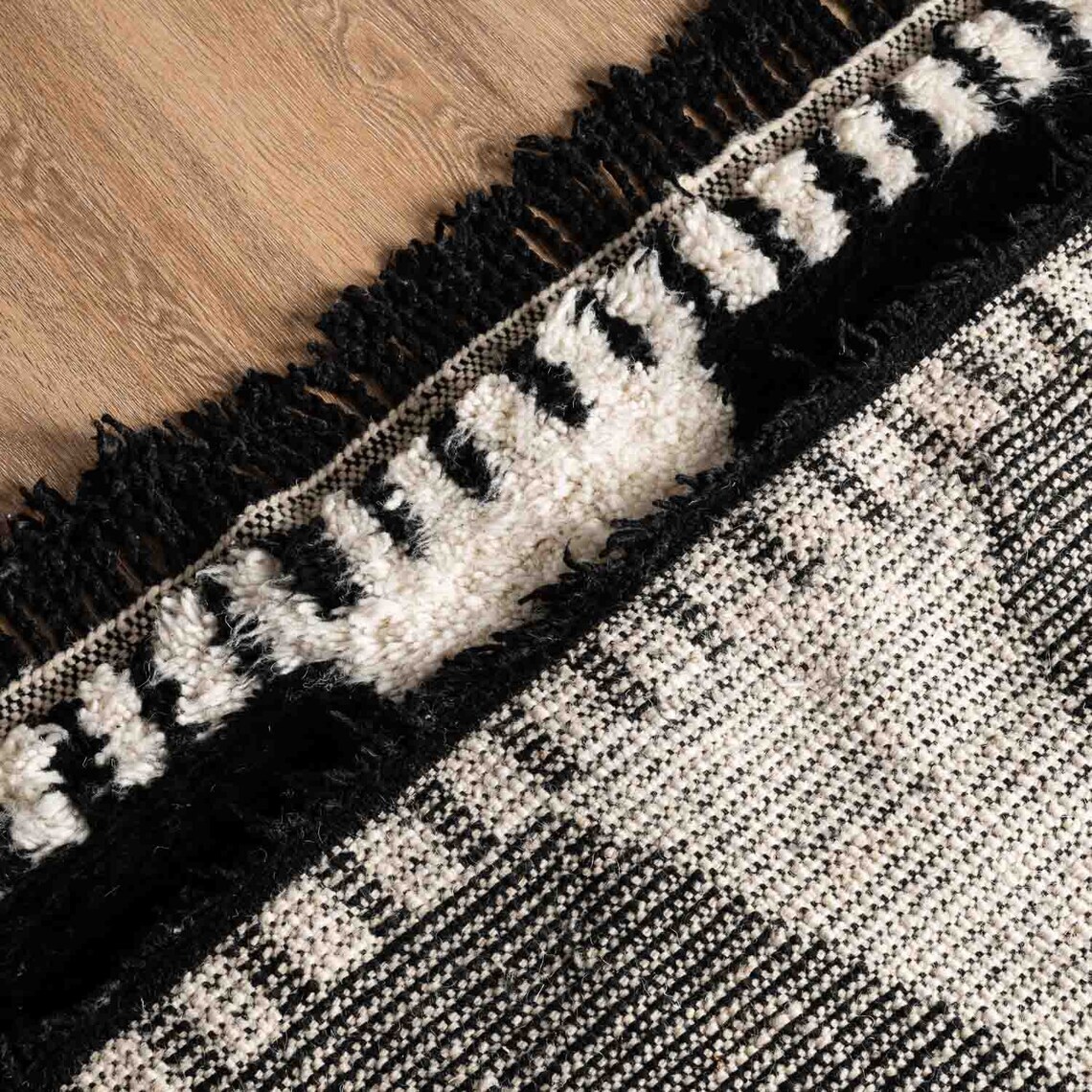 Moroccan rug – Beni Ourain rug – berber rug – 8×10 rug – black and white