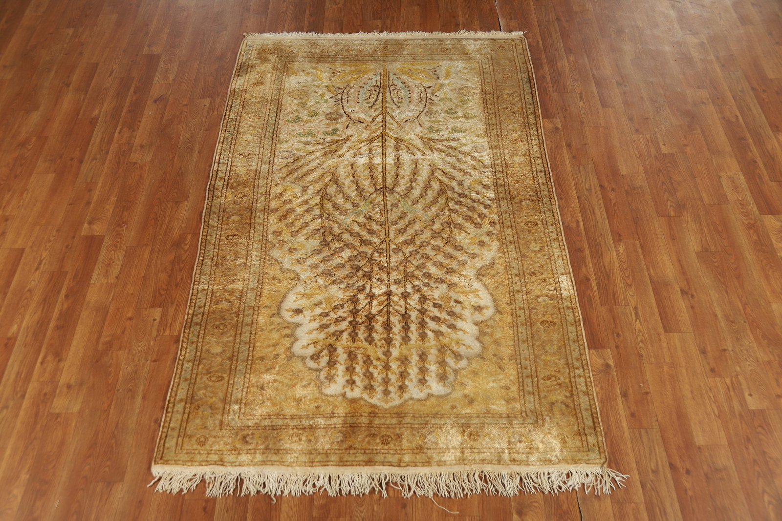Vintage Silk Ivory Hereke Turkish Rug Hand-knotted Carpet 4×6