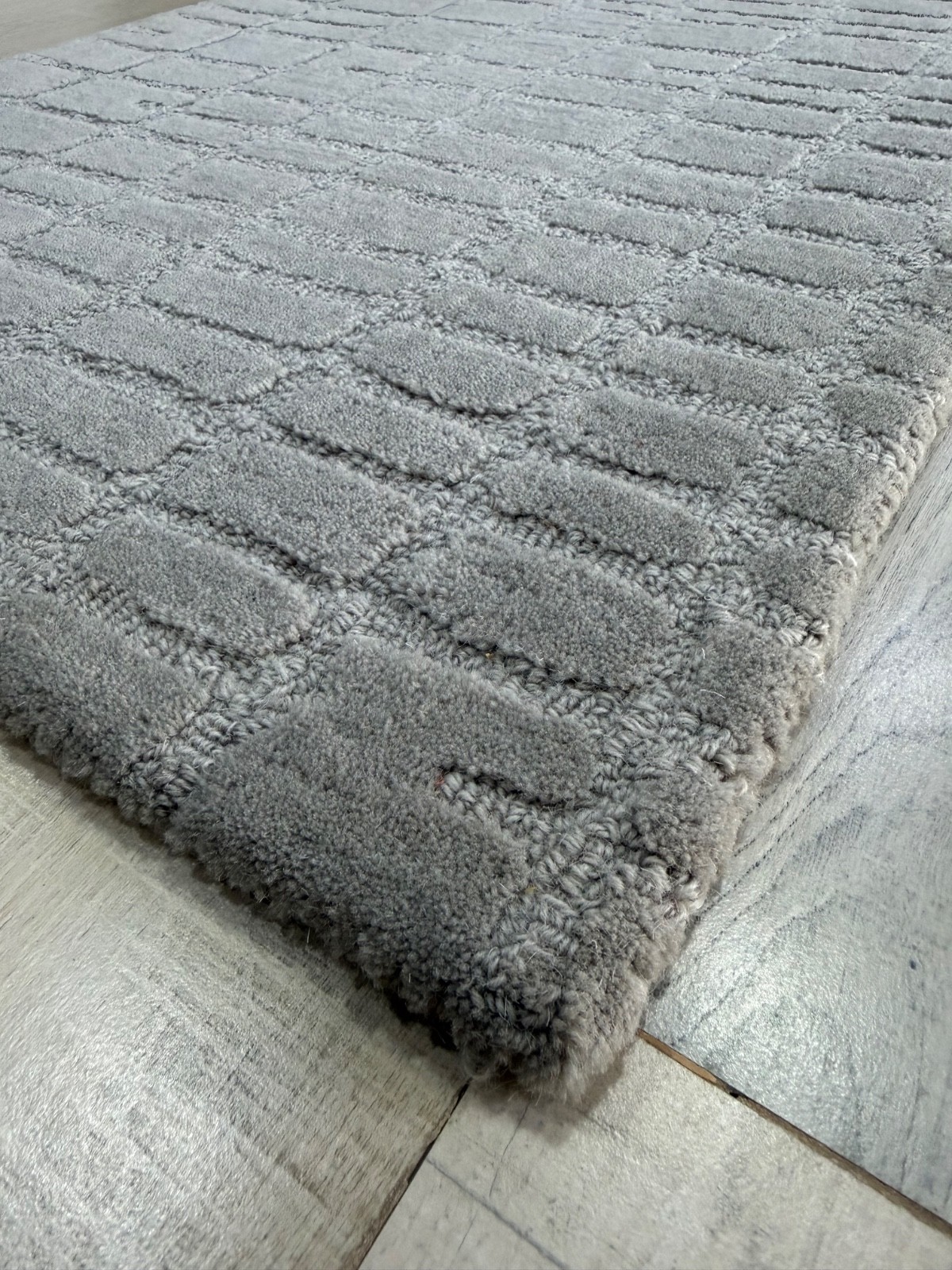 Hand Tufted Wool Rug for Kids Teens 2×3 ft Grey Minimalist Geometric Grid Lines