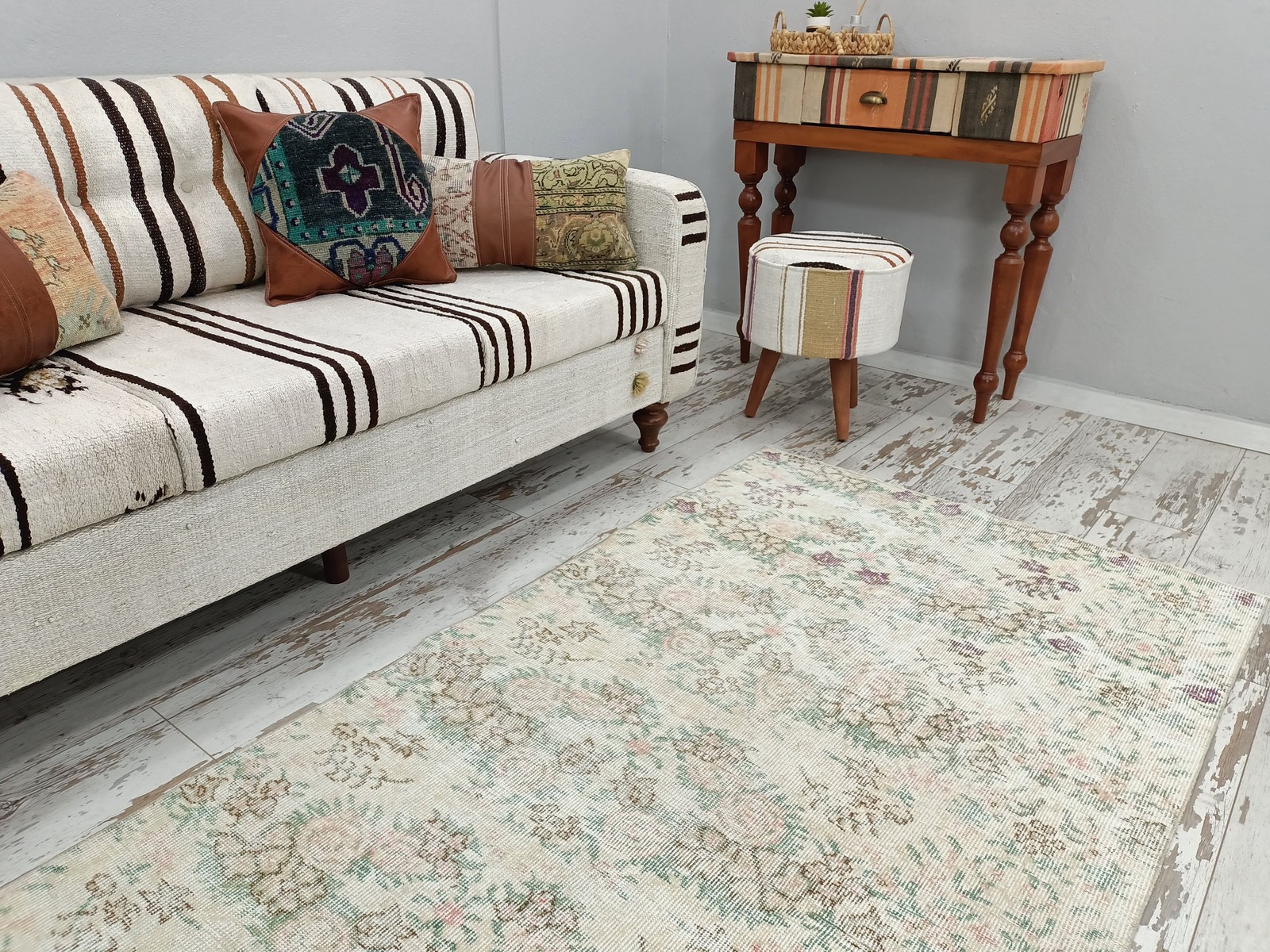 Vintage Turkish Rug Handknotted Wool Oushak Floral Runner 3.7×8 Ft