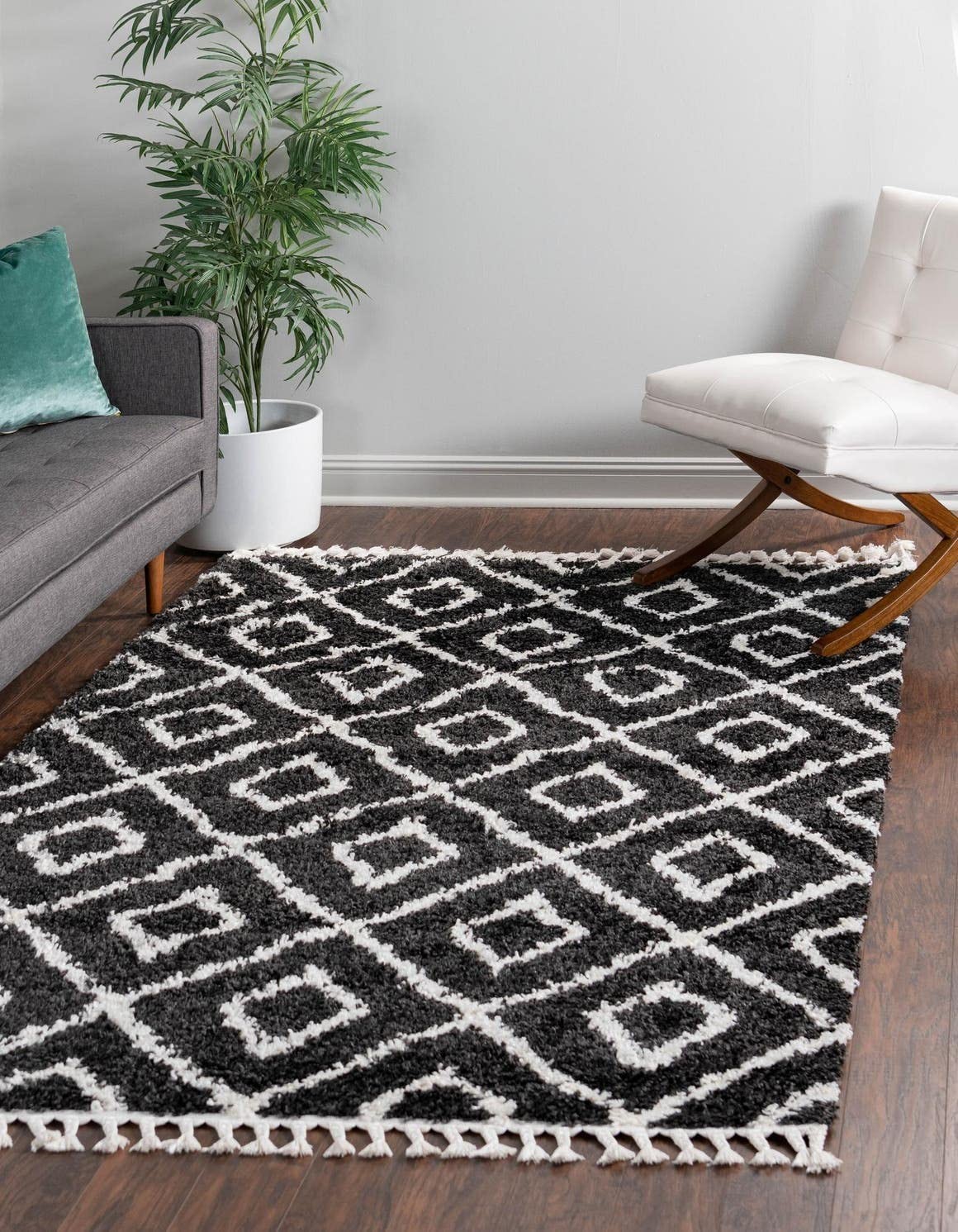 Unique Loom Hygge Shag Collection Area Rug – 4 1 X 6 1 Rectangle Black And