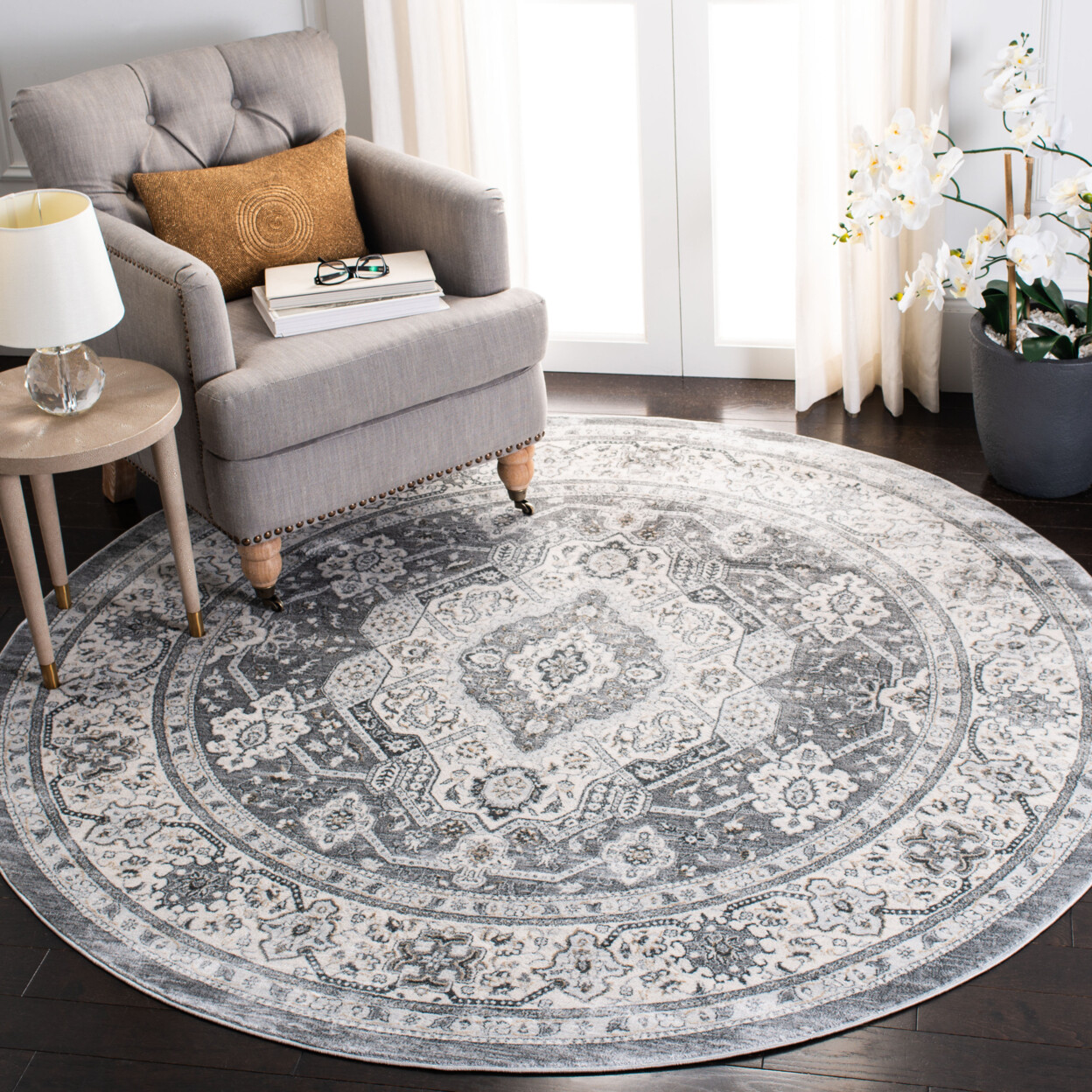 SAFAVIEH Isabella Collection ISA916F Grey / Cream Rug