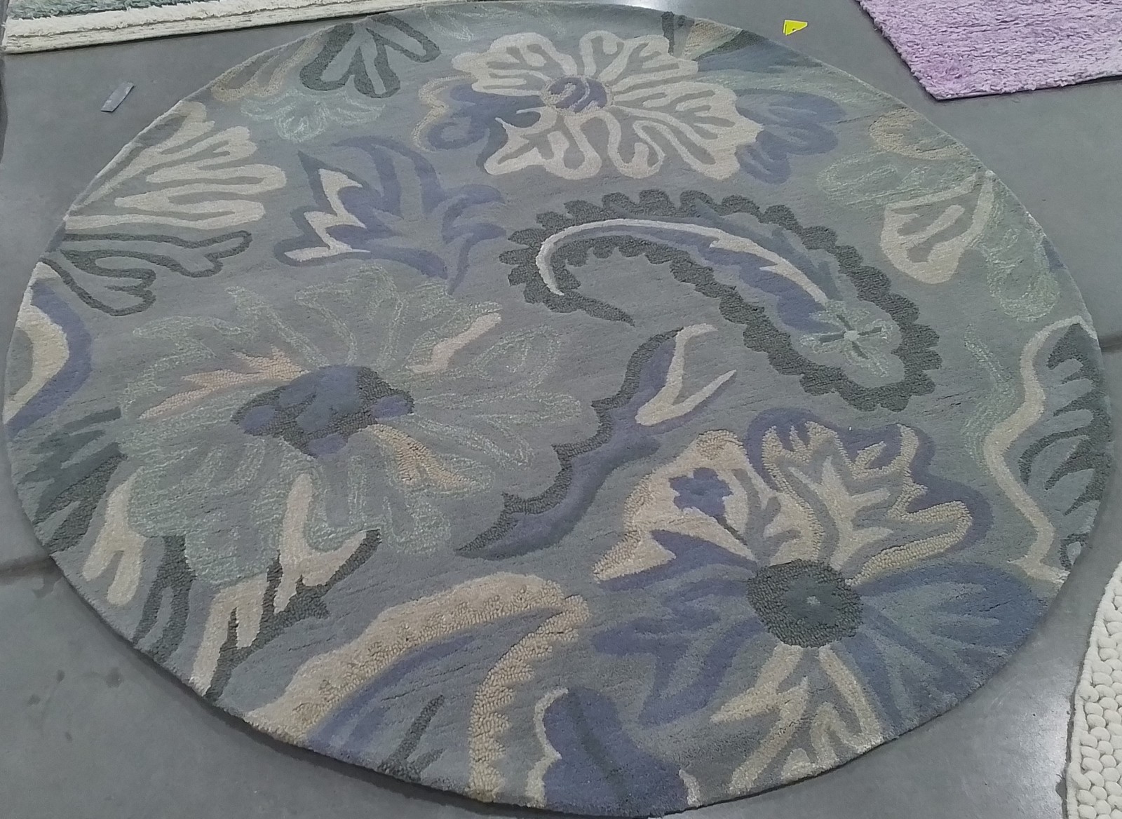 GREY / DARK GREY 6′-0″ x 6′-0″ Flaw in Rug, Reduced Price 1172793728 JAR463A-6R