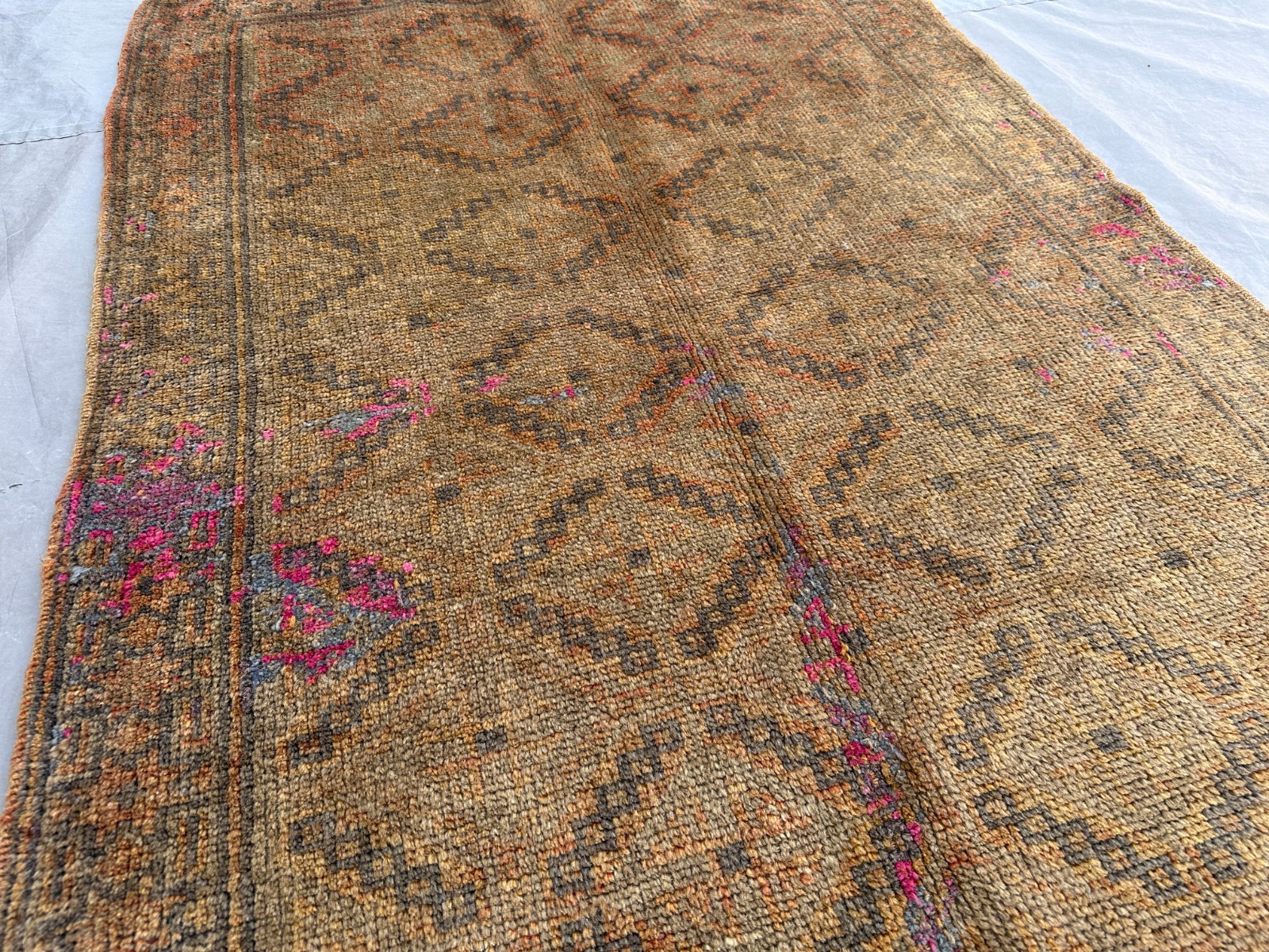 3’1 x 5’2 Ft Distressed Afghan Tribal Wool Rug– Diamond Lattice Geometric Rustic