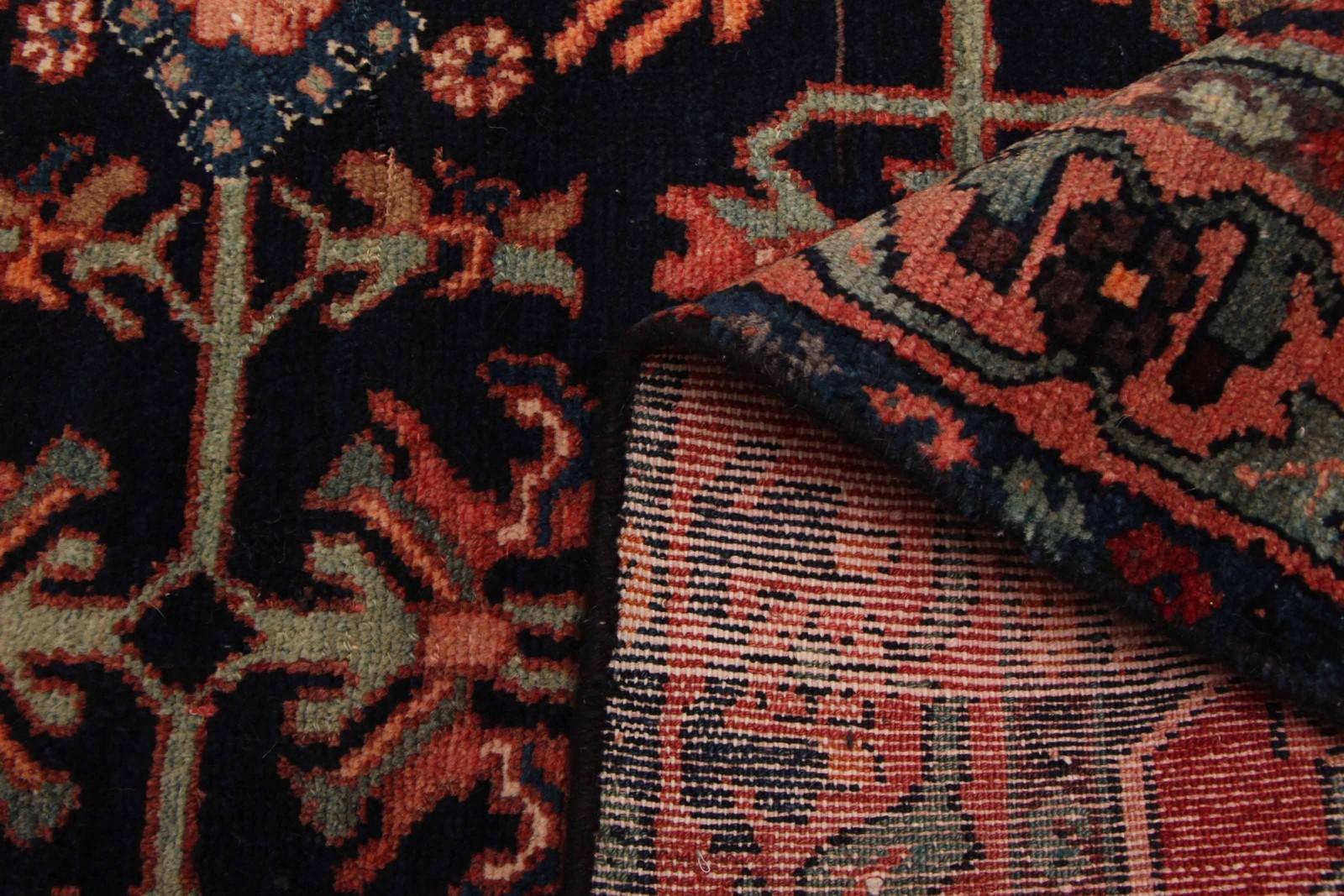 Vintage 4’2″ x 7’5″ Traditional Hand Knotted Vegetable Dye Wool Area Rug