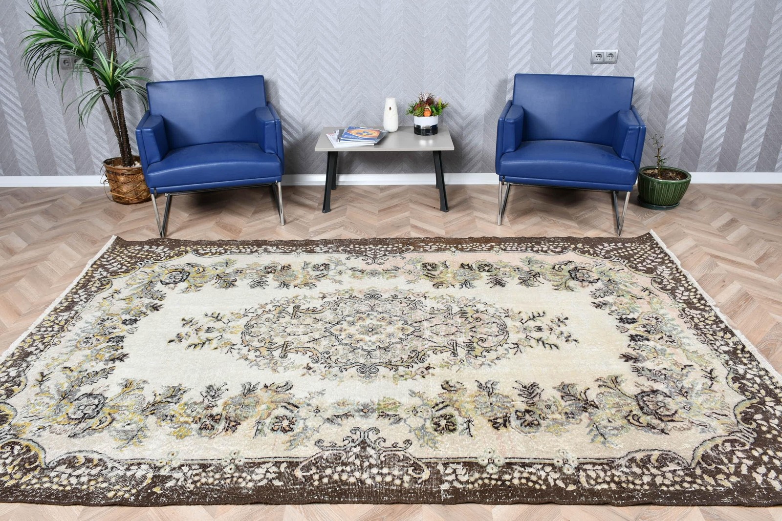 Vintage Turkish Rug, 5,9×9,5 ft Rug, Brown Large Handmade Rug