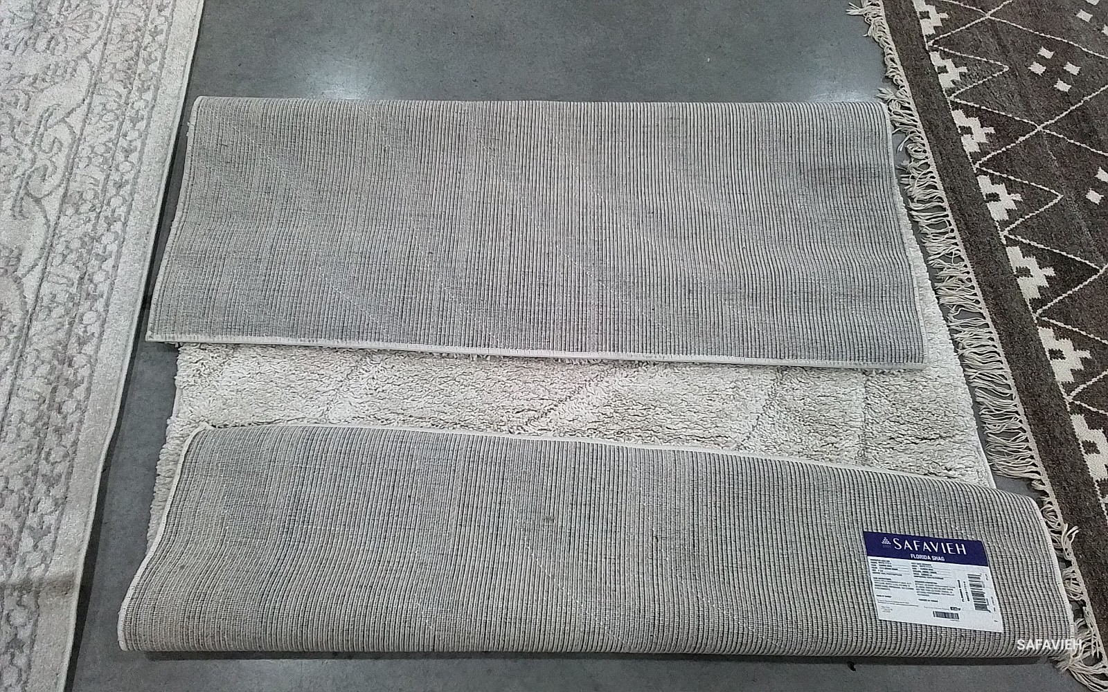 CREME / CREME 4′-0″ x 6′-0″ Flaw in Rug, Reduced Price 1172785569 SG472-1111-4