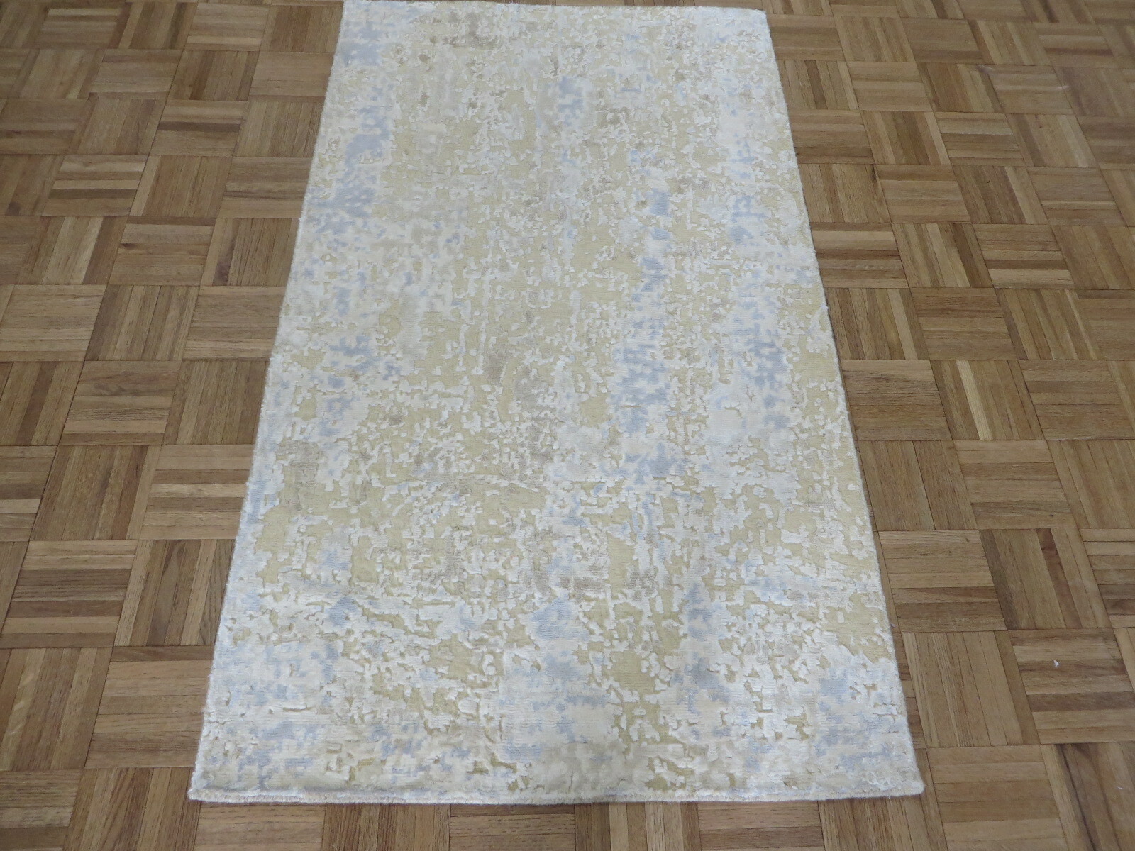 3’1 x 5’1 Hand Knotted Beige Modern Tibetan Oriental Rug With Silk G9659