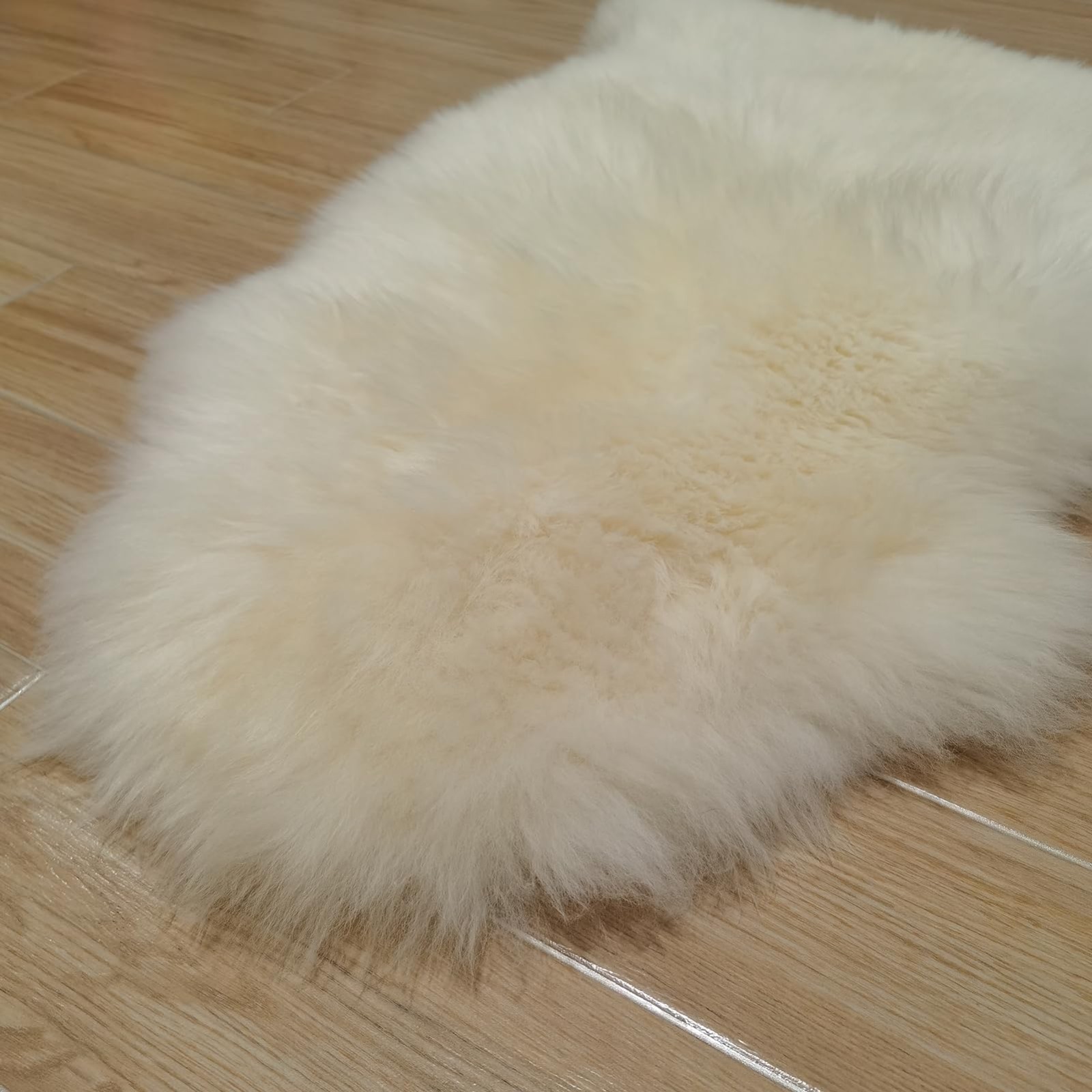 Genuine Australian Sheepskin Rug, Real Lambskin Area Rug 2×3 ft, Natural White P