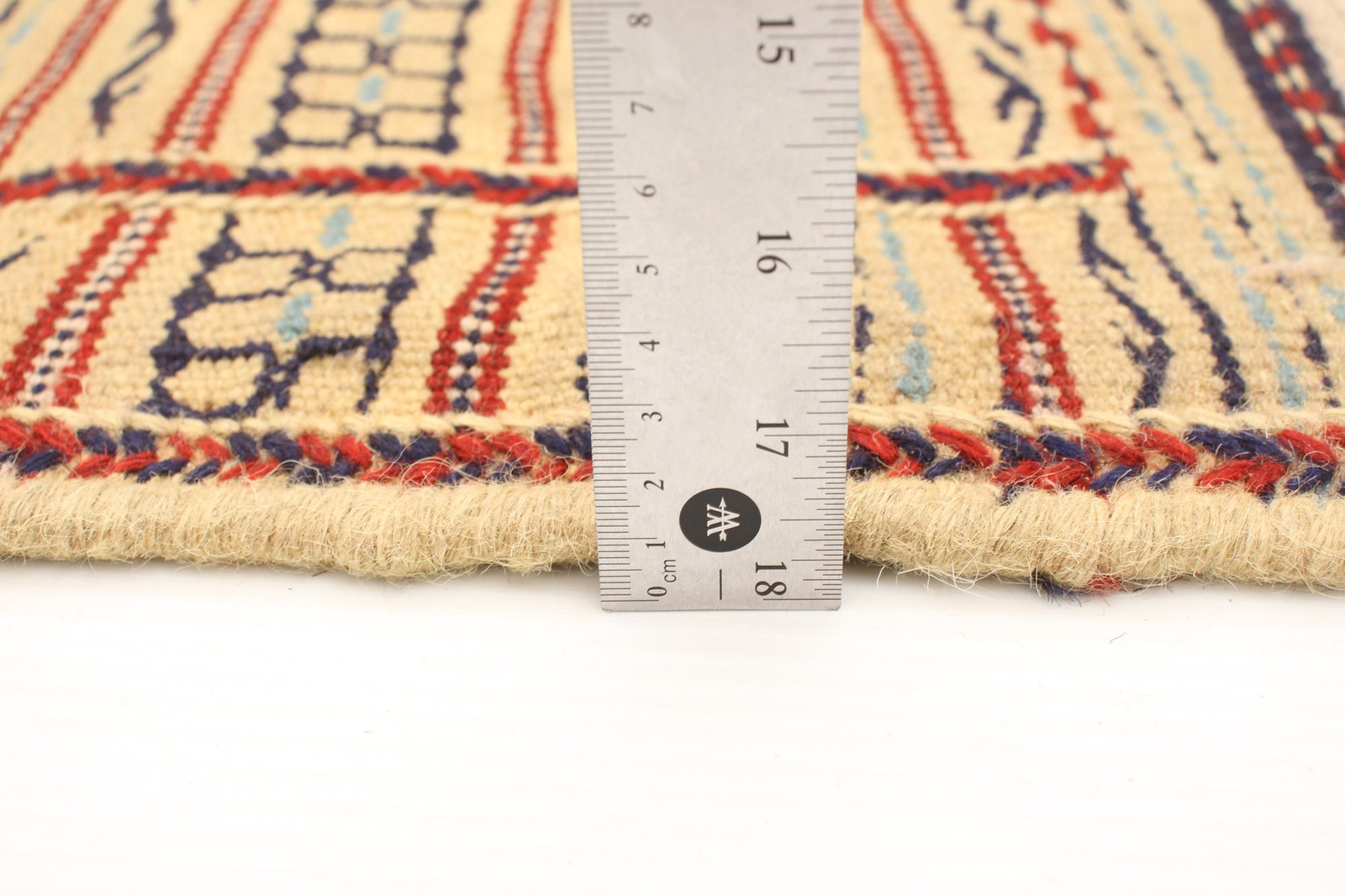 Vintage Hand Woven Area Rug 5’5″ x 8’0″ Traditional Wool Oriental Carpet