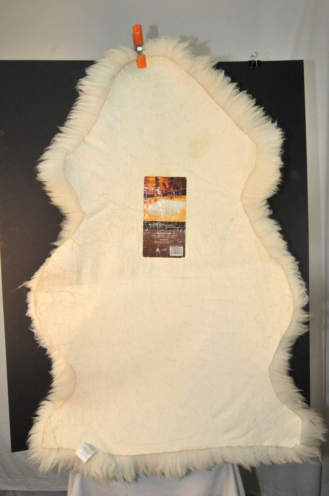 Sheepskin Rug by Windward Australia New Zealand Approx 30 x 40 inches Wool