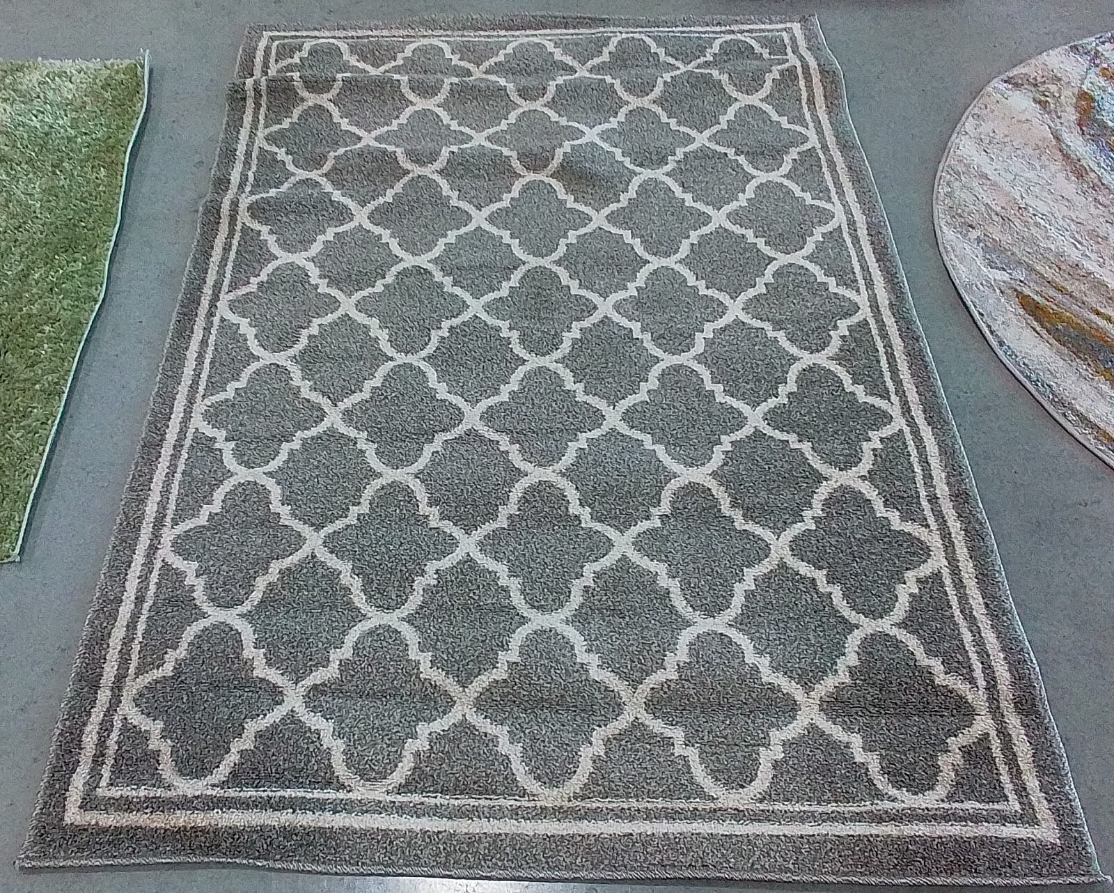 DARK GREY / BEIGE 4′-0″ x 6′-0″ Flaw in Rug, Reduced Price 1172773190 AMT422R-4
